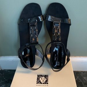 NWT Anne Klein Sandals Women. Black, 9.